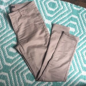 Tinseltown skinny pants. Size 9